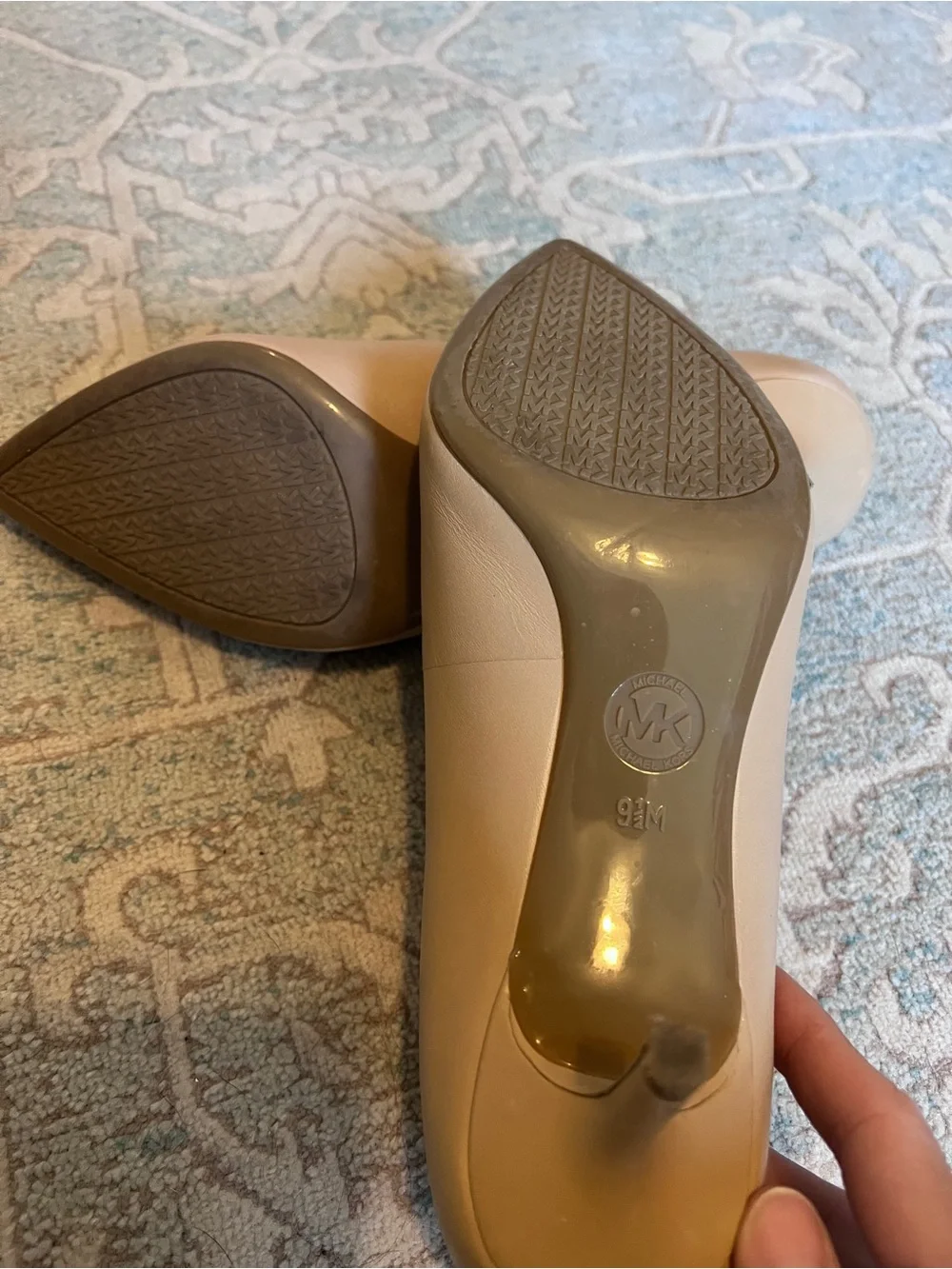 Michael Kors Nude Leather Pointed Toe Pump Heels Size 9.5